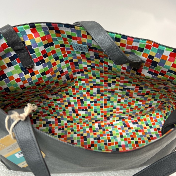 Iota Chic "Mosaic" 3-piece Tote Travel Bag Set Black Exterior - Picture 6 of 12